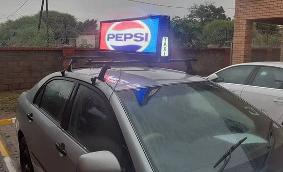 NSE Case’s Share-Outdoor P5 car top screen runs in Botswana