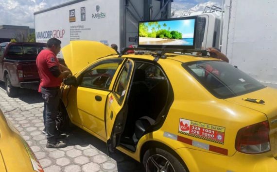 NSE Taxi LED Screen in Ecuador