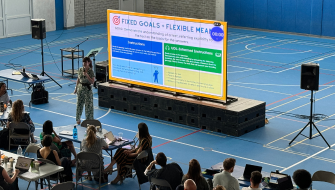 5pcs P2 768 LED Posters for School Events in Serbia