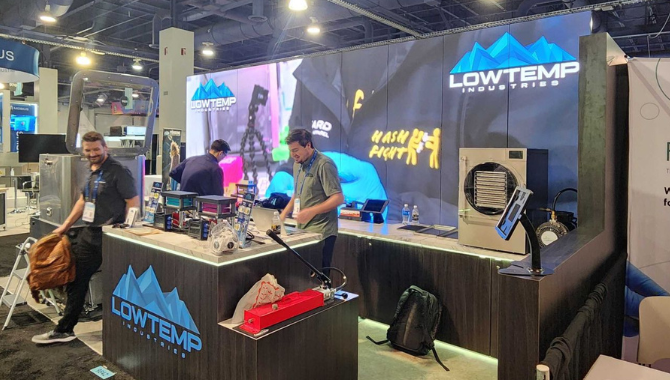 Clear Visuals Under Exhibition Lighting